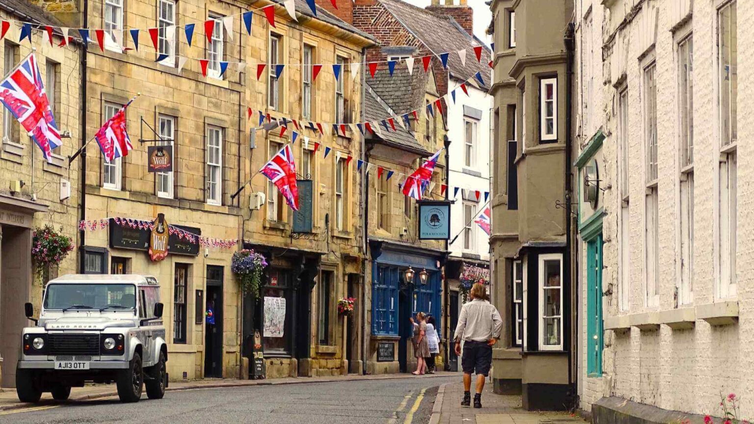 Hexham Travel Guide: Discover the Charm of Northumberland Hexham Travel Guide